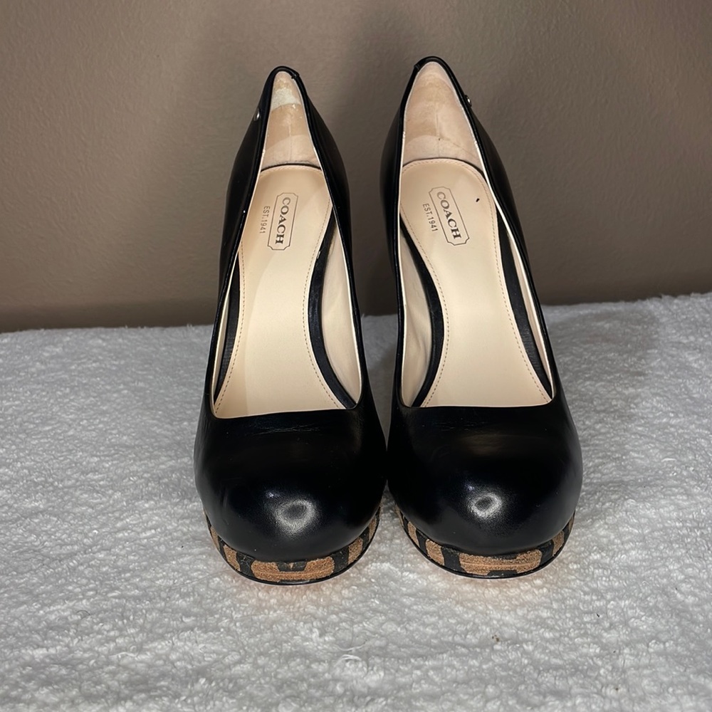Coach platform heal.  Signature heal design !
